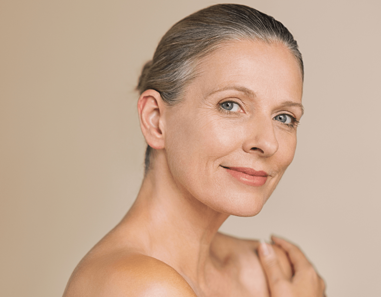 Ejercicios para evitar la flacidez facial: Cómo tonificar el rostro naturalmente
